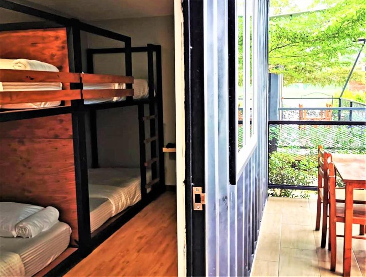 Petak Padin Cottage By The Pool, Кепала Батас Екстериор снимка