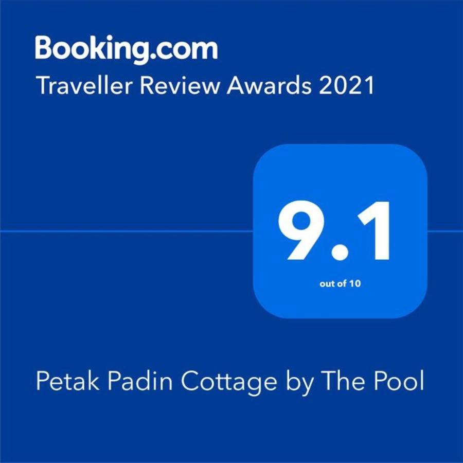 Petak Padin Cottage By The Pool, Кепала Батас Екстериор снимка
